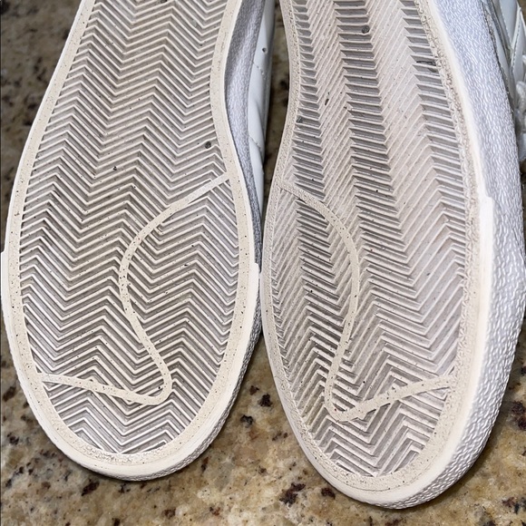 Nike Blazer Low Sneakers - Picture 9 of 11